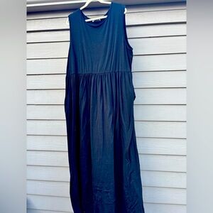 Black Sleeves Maxi Dresss